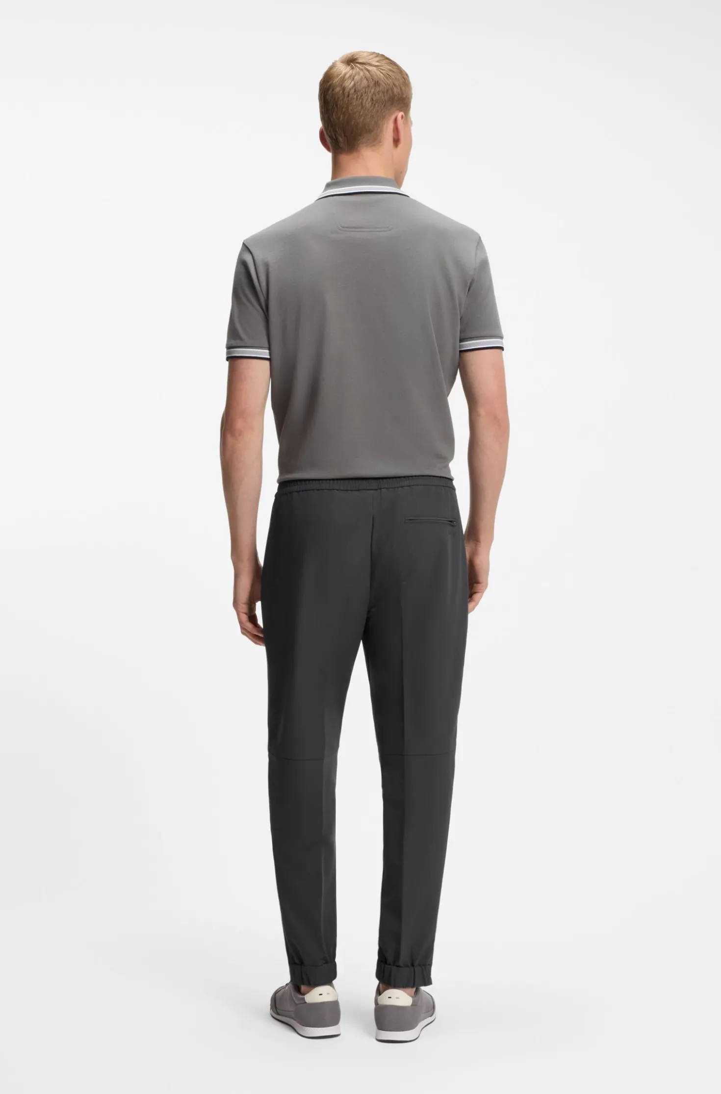 Tapered-Fit Hose aus wasserabweisendem Stretch-Gewebe