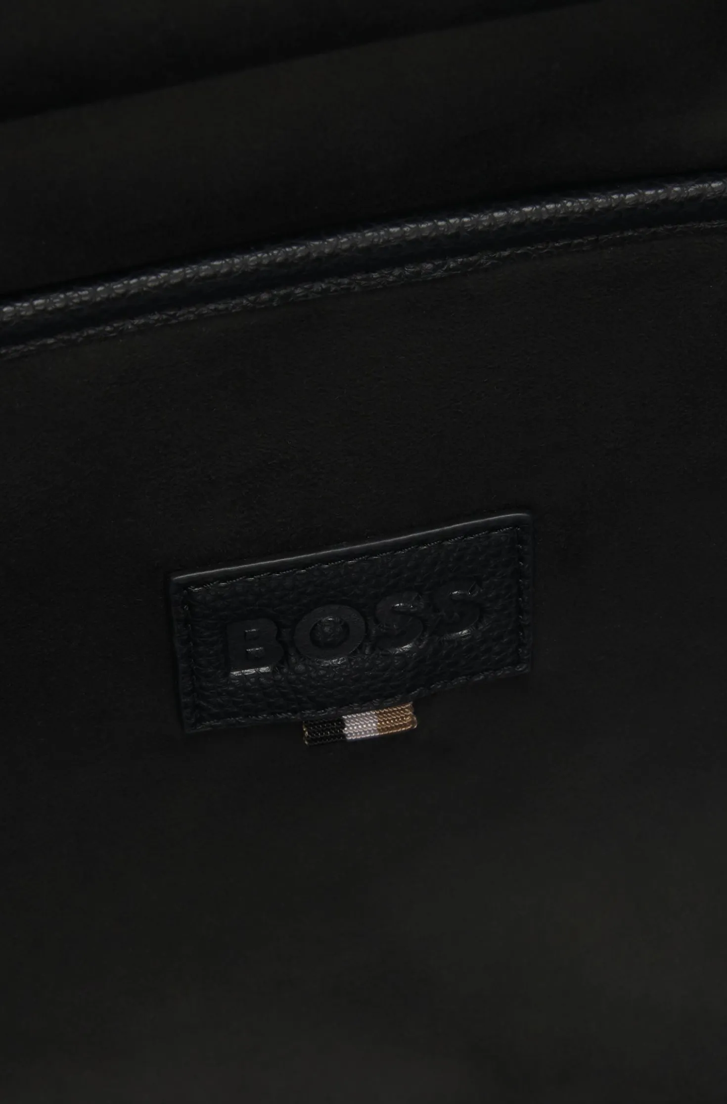 Tote Bag aus genarbtem Leder mit Double-B-Monogramm