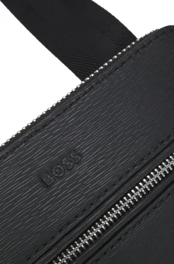 Umhängetasche aus Leder mit Logo-Prägung