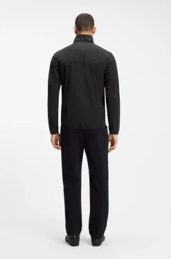 Wasserabweisende Jacke aus Vier-Wege-Stretch-Gewebe