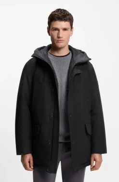 Wasserabweisende Jacke mit kontrastierendem Einsatz