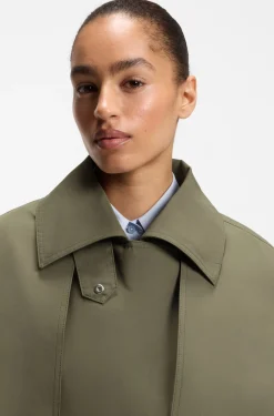 Wasserabweisender Trenchcoat mit Gürtel