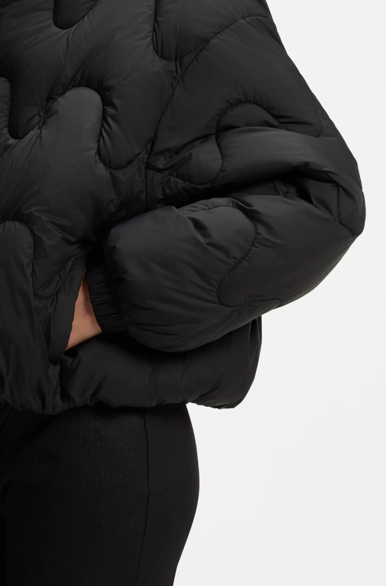 Wattierte Relaxed-Fit Jacke aus wasserabweisendem Gewebe